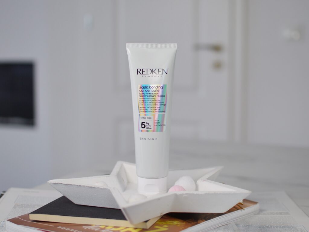 Redken Acidic Bonding Concentrate Leave-in Treatment