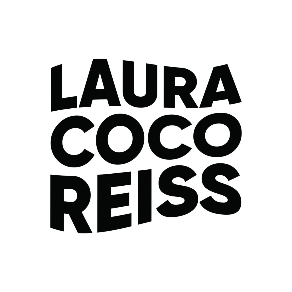 Logo Laura Coco Reiss – duże litery marki wypisane na ciemnym tle.