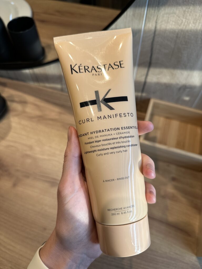 Odżywka do włosów kręconych i falowanych Kérastase Curl Manifesto