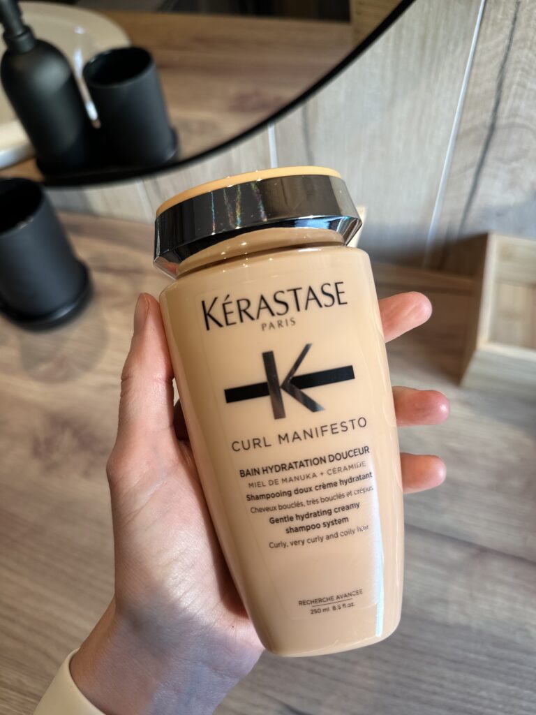 Szampon do włosów kręconych i falowanych Kérastase Curl Manifesto